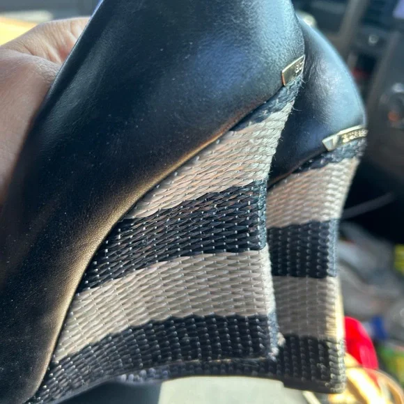 Burberry Black Leather Peep Toe Heels - Picture 6 of 8